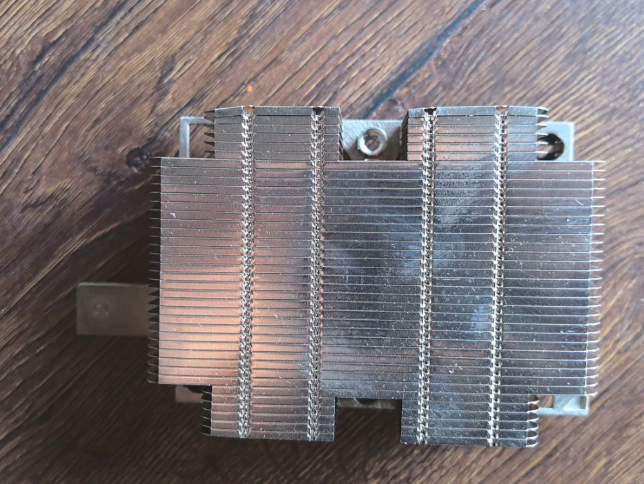 Genuine Dell PowerEdge R540 2U second CPU Heatsink KG4MM 0KG4MM with bracket