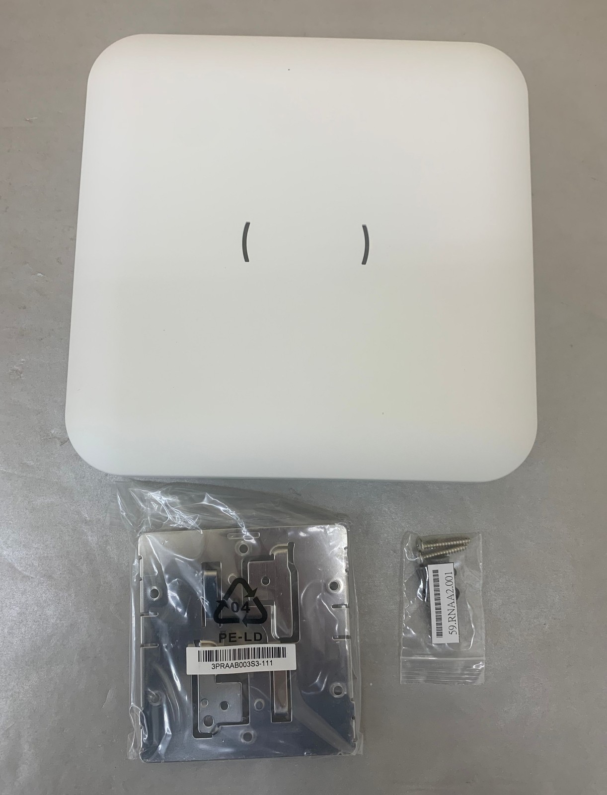 Extreme Networks WiNG AP-8533I 802.11AC MU-MIMO TRI RADIO INT ANT 2XGE-US