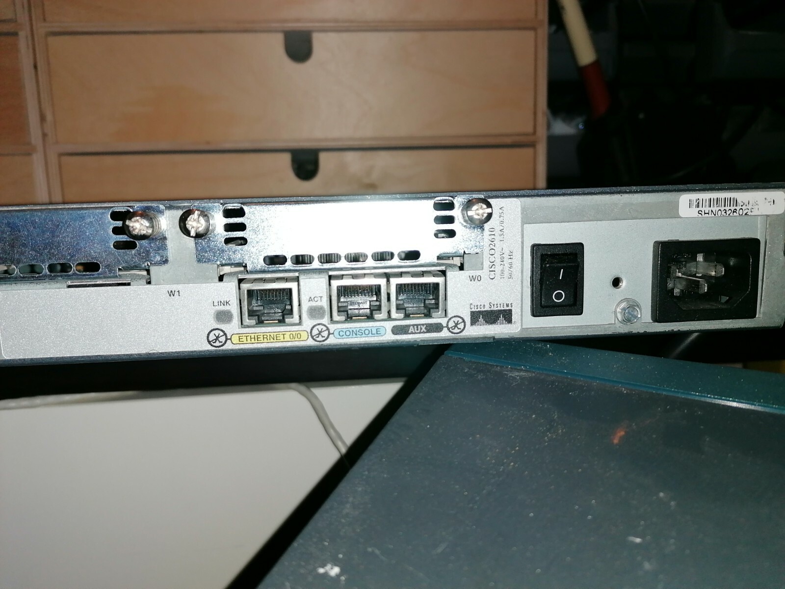 Cisco 2610 100 Mbps 1-Port 10/100 Router (CISCO2610)