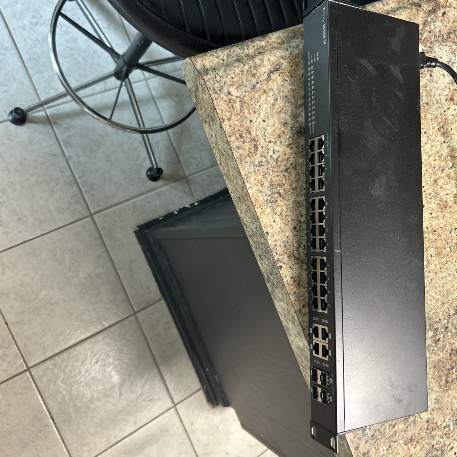Zyxel GS1920-24HP Smart Managed Switch 24-Port Gigabit