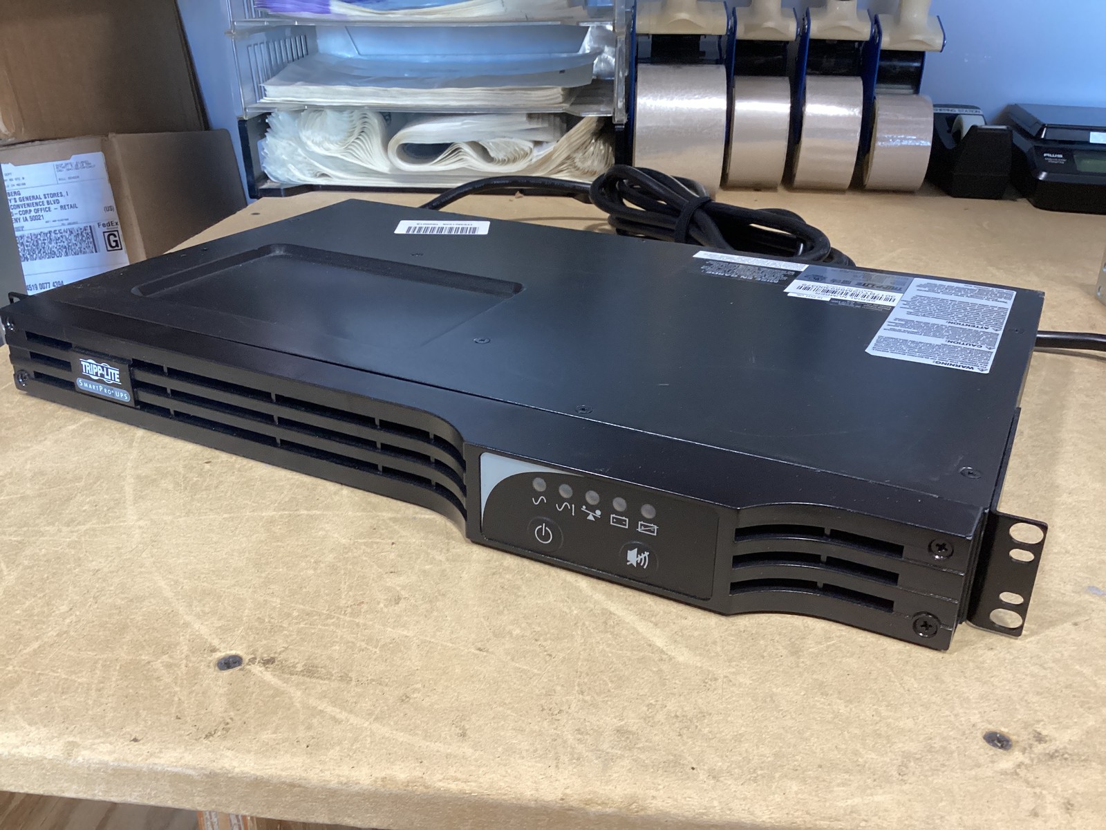 Tripp Lite Smart UPS 300W Rackmount Battery Backup | SMART500RT1U