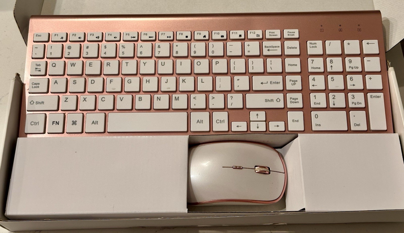 Joyaccess Wireless, Quiet, Slim Keyboard & Mouse KB2US & M5 Pink & White-in box