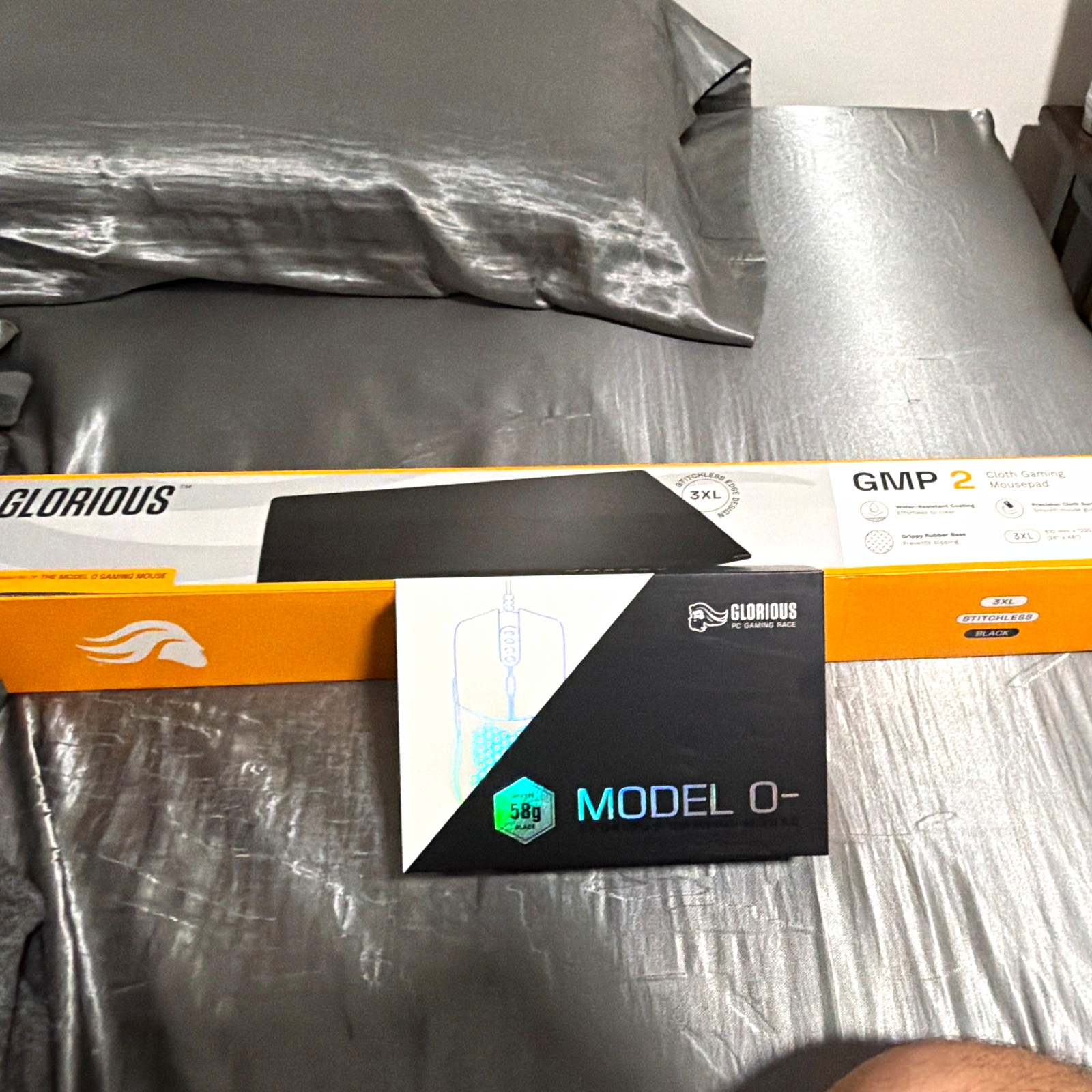 Glorious Model O- Gaming Mouse + Glorious GMP 2 3XL Mouse Pad