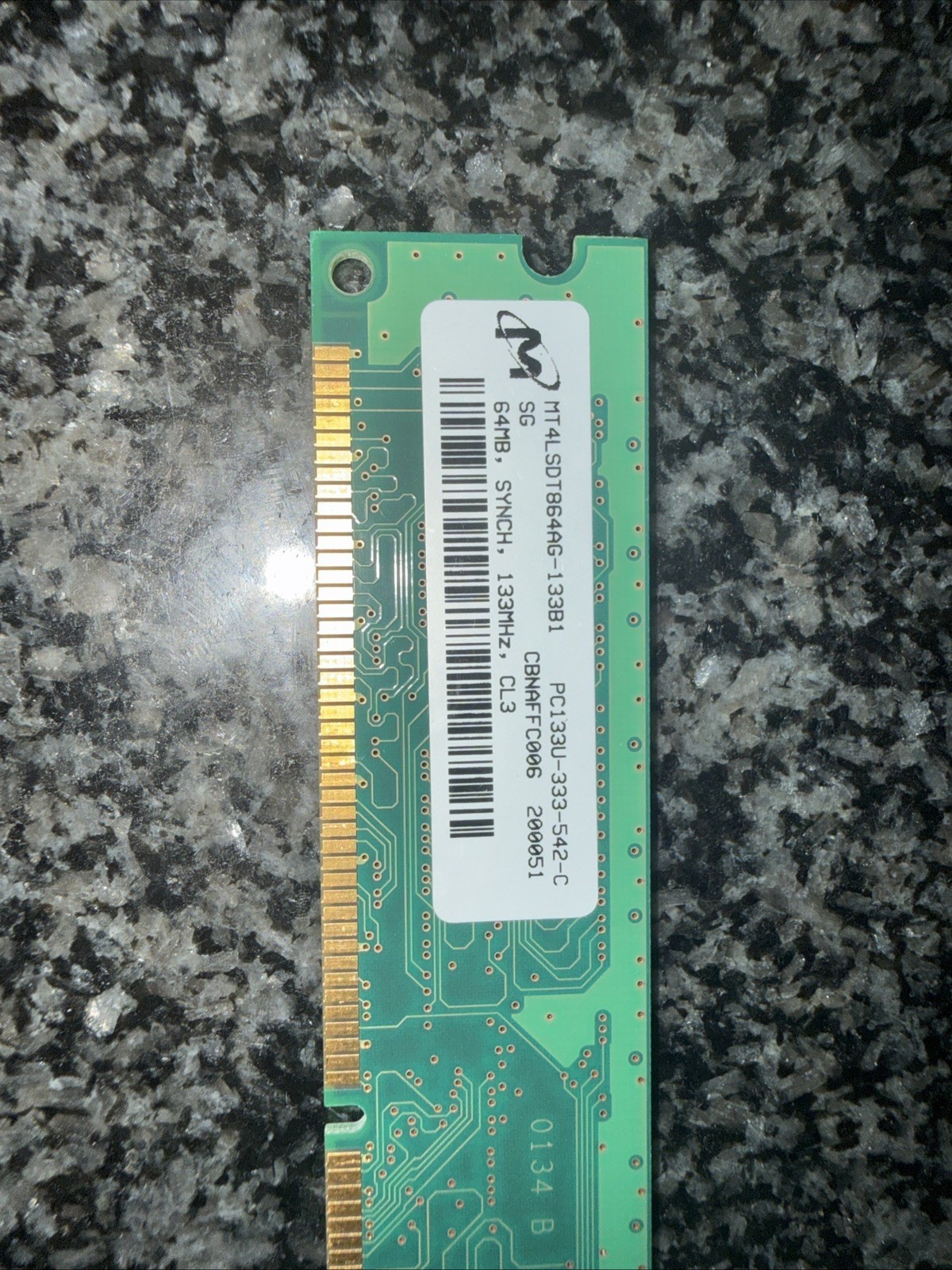 Micron MT4LSDT864AG-133B1 64MB Desktop RAM Memory