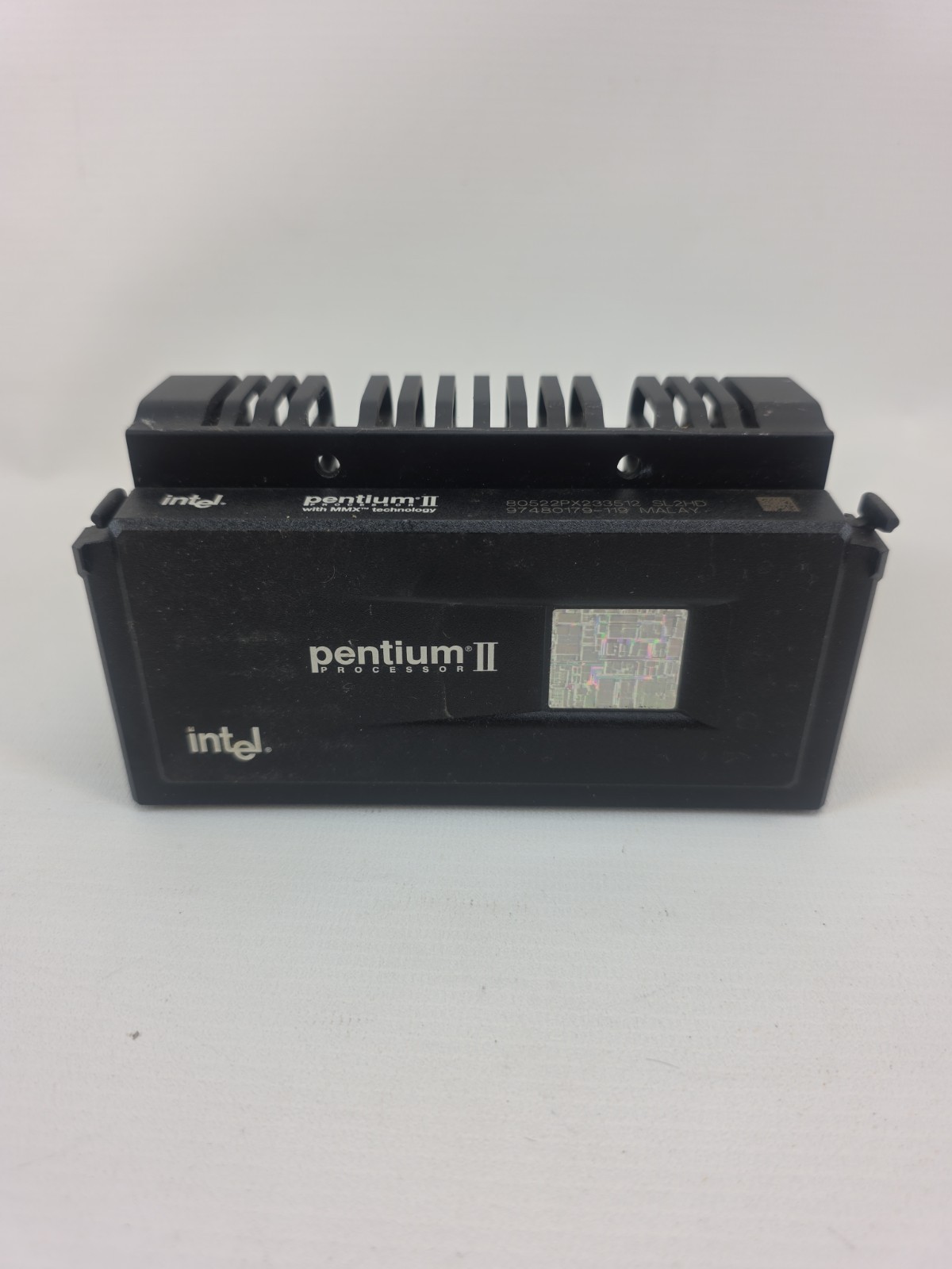 Intel Pentium II 2 - Processor With Heatsink - 80522PX233512  SL2HD 97480179-199