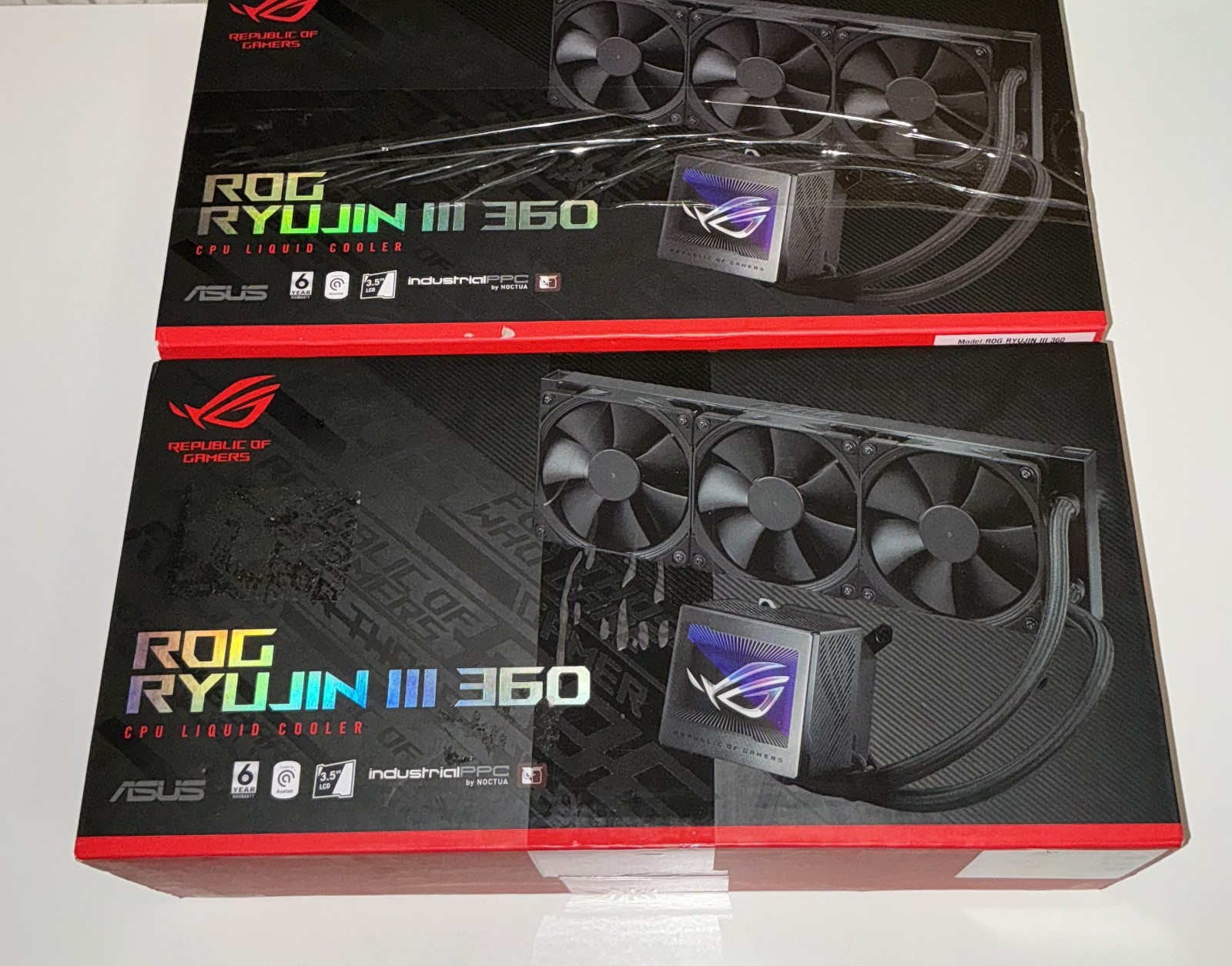 ASUS ROG Ryujin III 360 AIO liquid CPU cooler 3.5" LCD