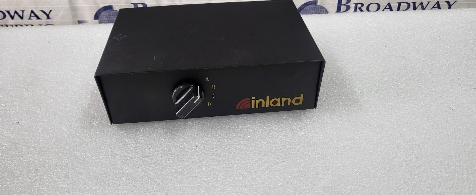 INLAND 4 PORT VGA & PS2 SWITCH OM1710
