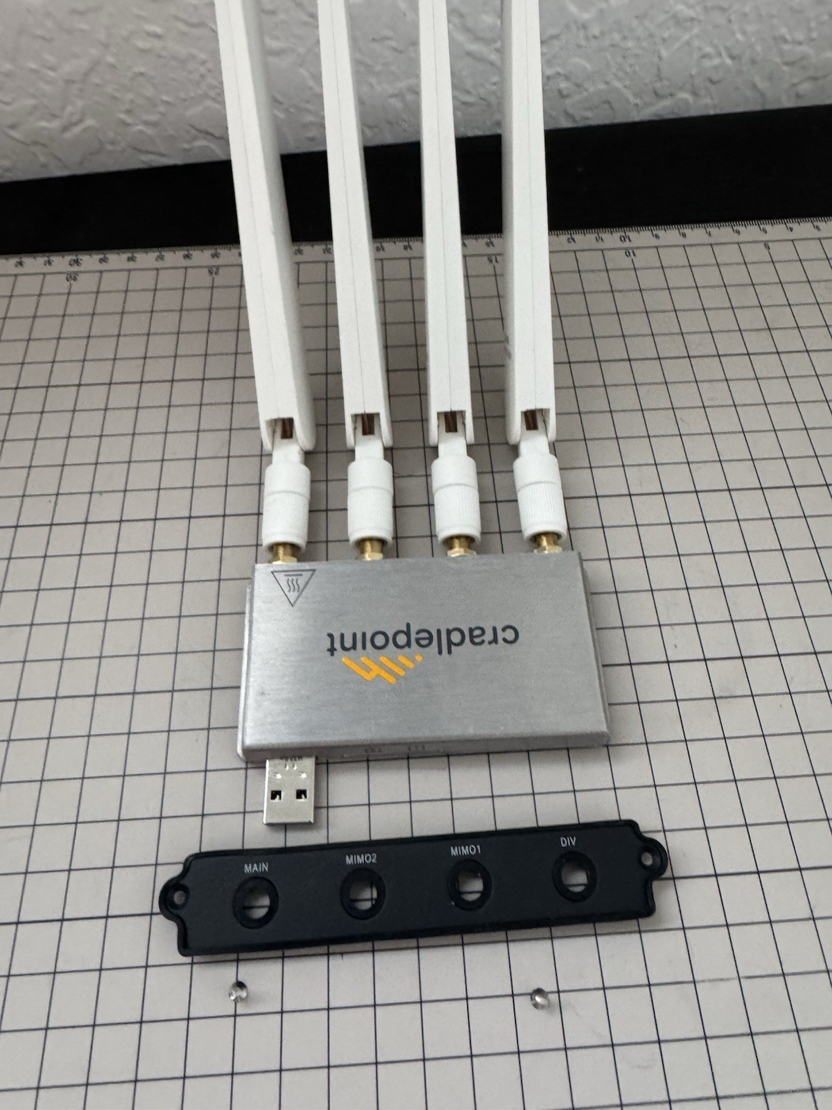Cradlepoint MC400-5GB Modem with 4 Antennas And Cover For RX30