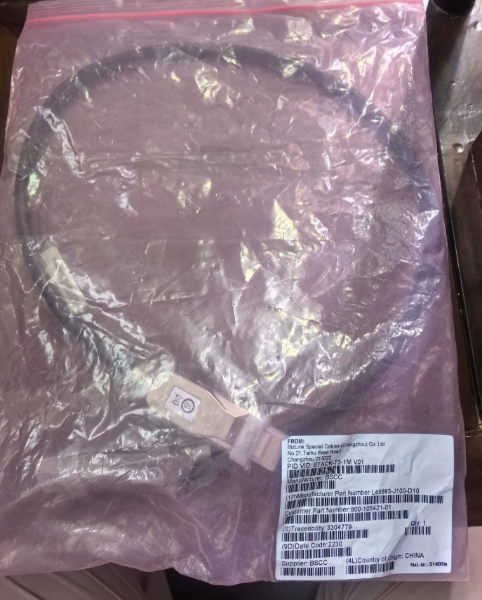 New Cisco STACK-T3-1M Type3 Stacking Cable 1M For Catalyst 9300L StackWise-320