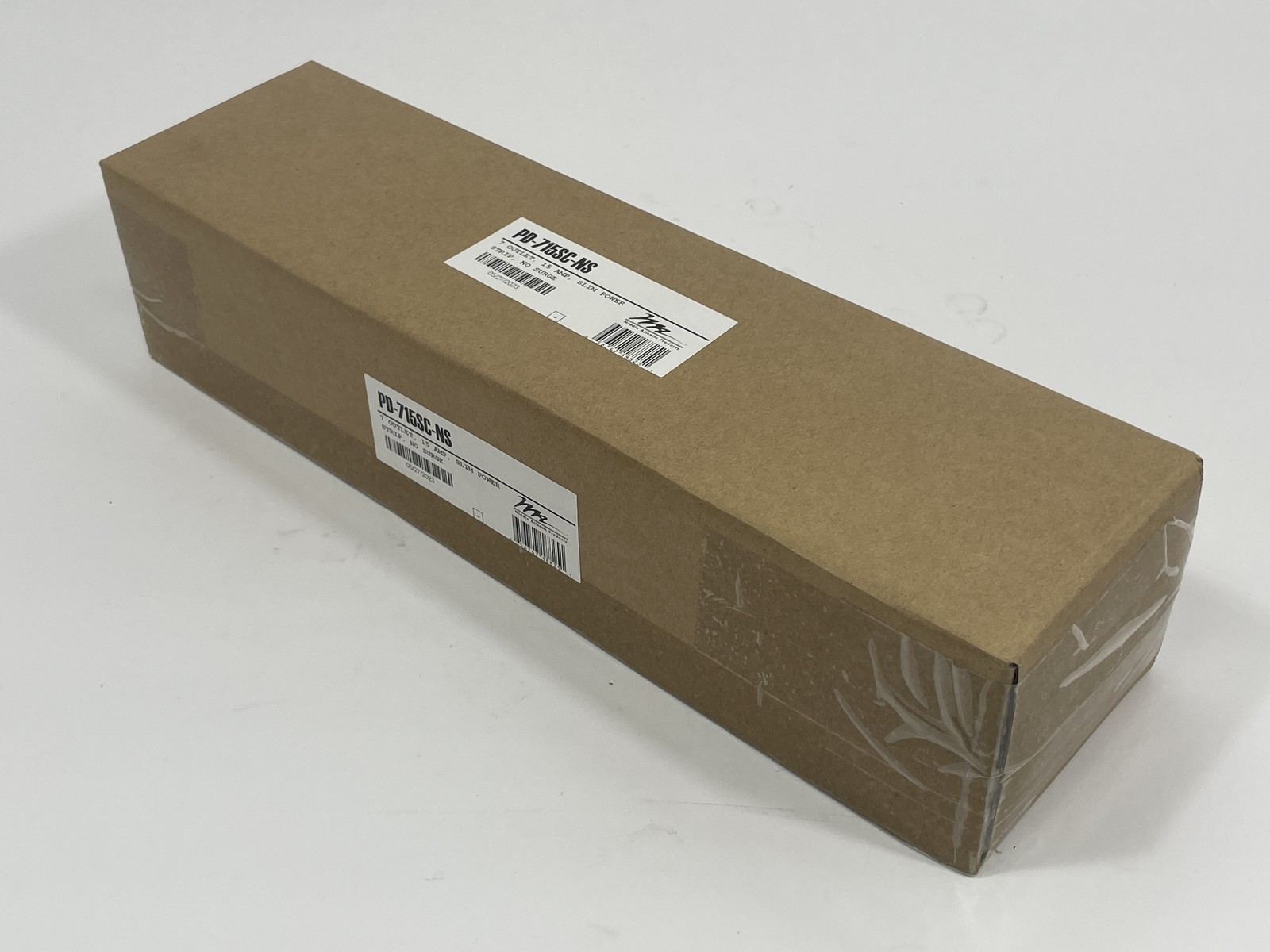 Open Box Middle Atlantic PD 7-Outlet 15A Slim Vertical Power Strip PD-715SC-NS