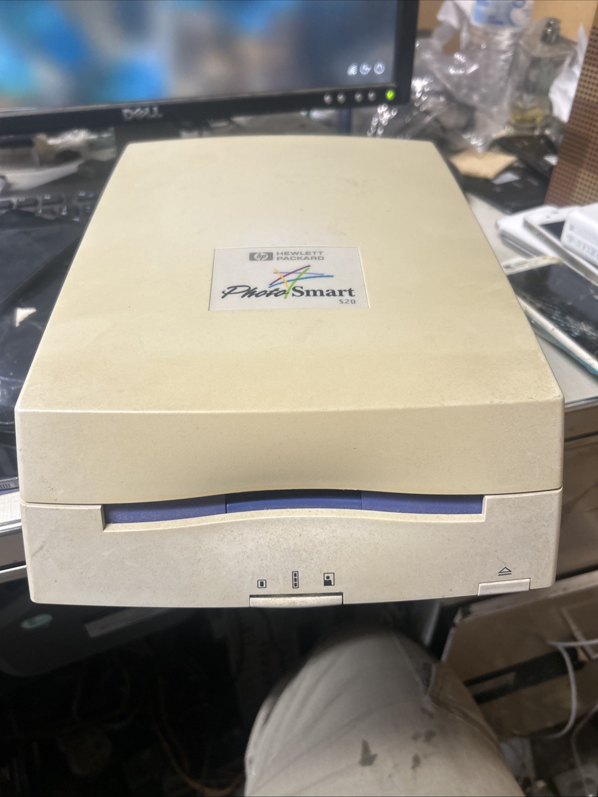 Hewlett Packard HP S20 PhotoSmart Desktop Photo Film Scanner USB Powers On