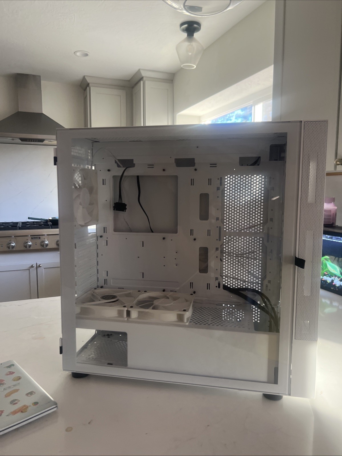 Vetroo AL800 White Mesh E-ATX Full Tower PC Gaming Case 4mm Tempered Glass