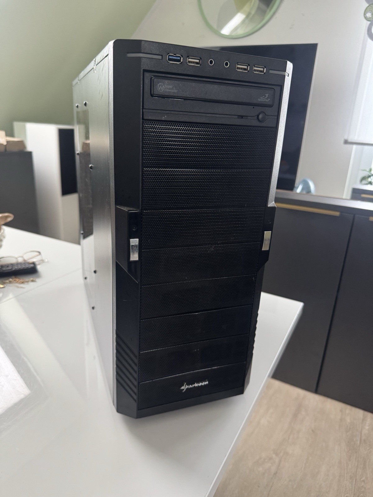 Gaming PC Computer AMD Radeon R9 390 Win 11 8GB RAM SSD ASRock Complete Computer 