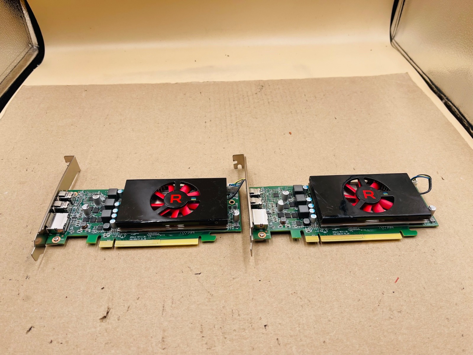 Dell AMD Radeon RX 640 4GB GDDR5 Full Height Video Graphics Card Y77T6