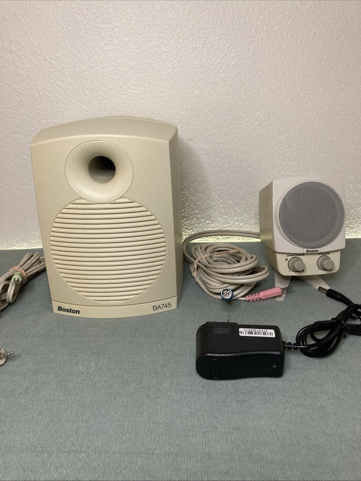 BOSTON ACCOUSTICS BA745 2.1 Computer Speaker System Sub & 1 Control Satellite.