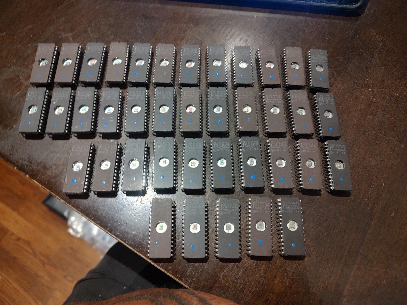 Intel 1983 LD2764A25 EPRON Intergrated Circuit Chips Lot of 39