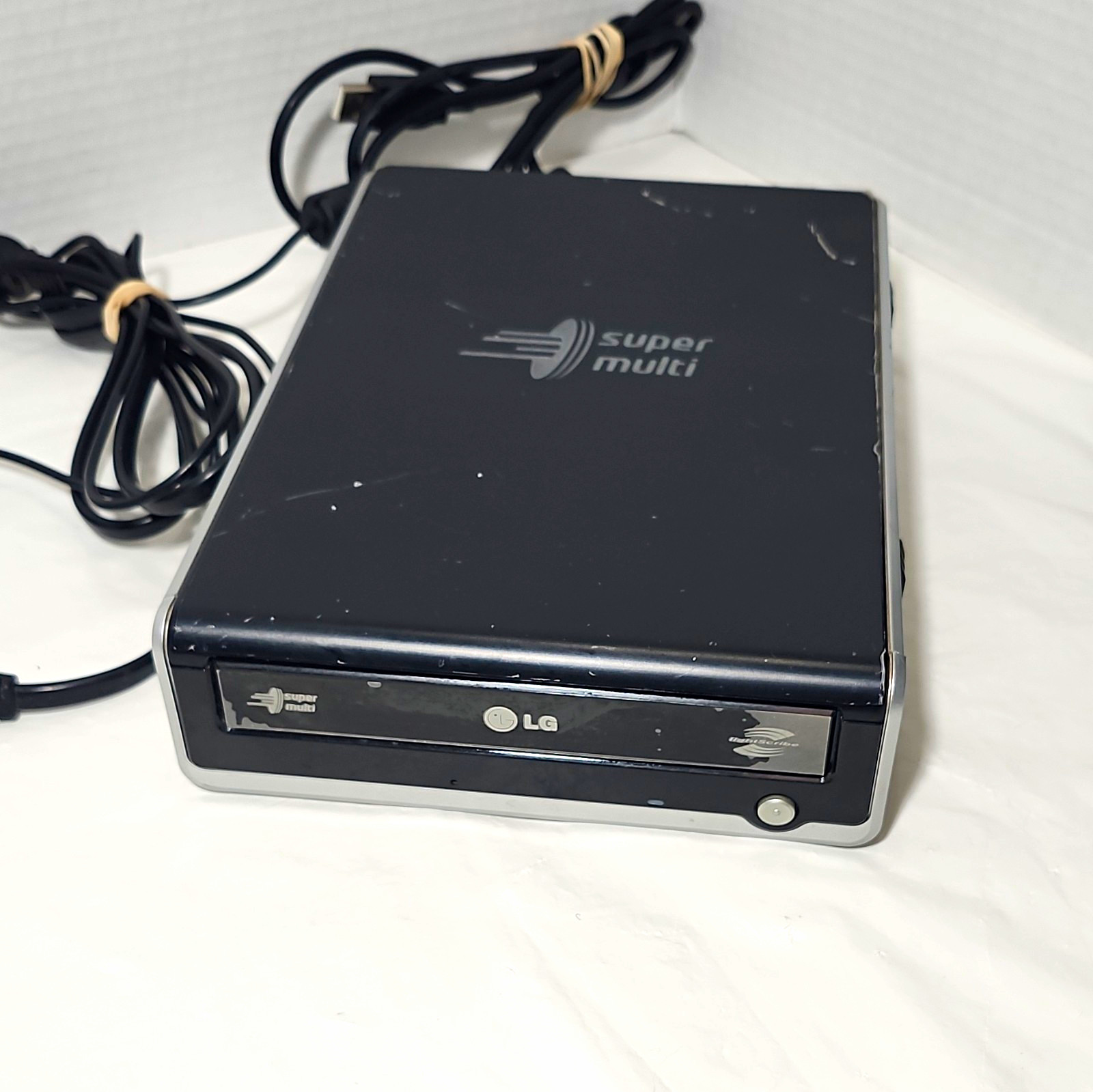 LG Super Multi GE24LU20 External USB DVD Writer 24X LightScribe Black