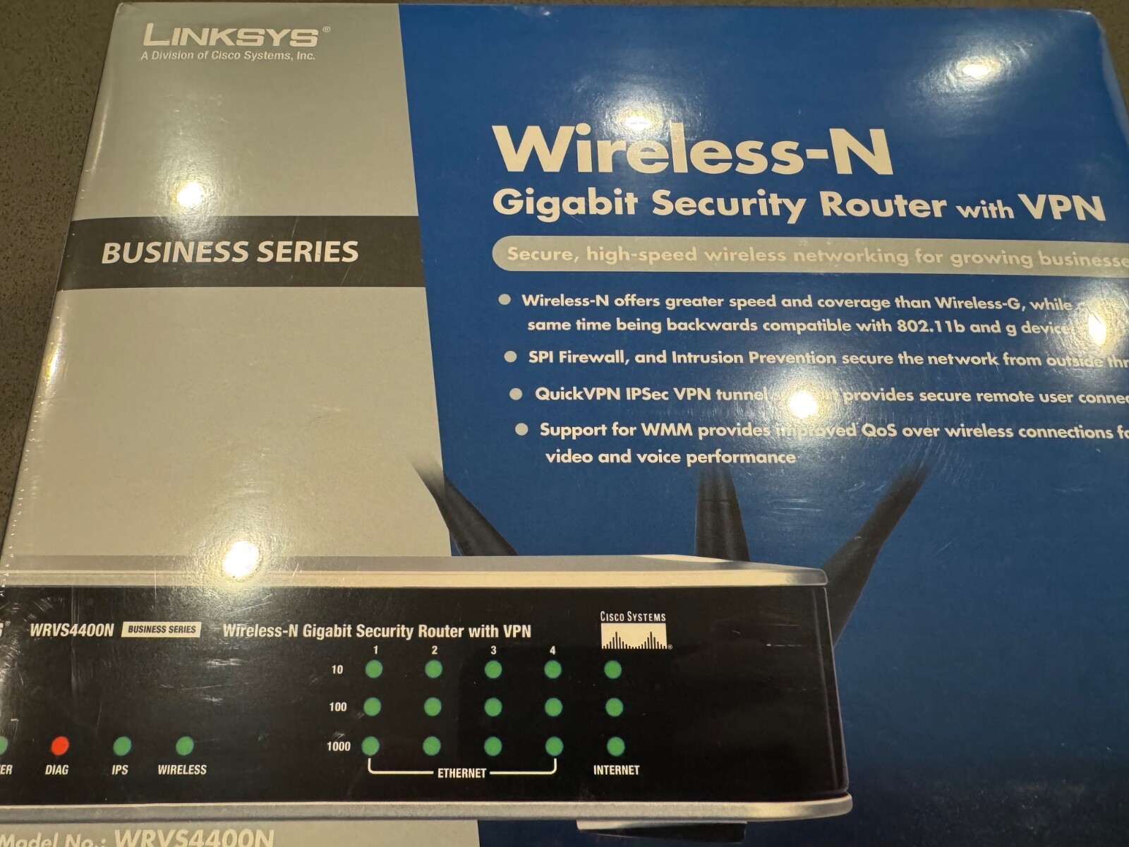 Linksys Wireless-N WIFI Router WRVS4400N