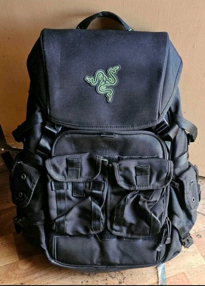 Razer Gaming Backpack Black Hard Shell Green Interior Tech Travel Bag Laptop