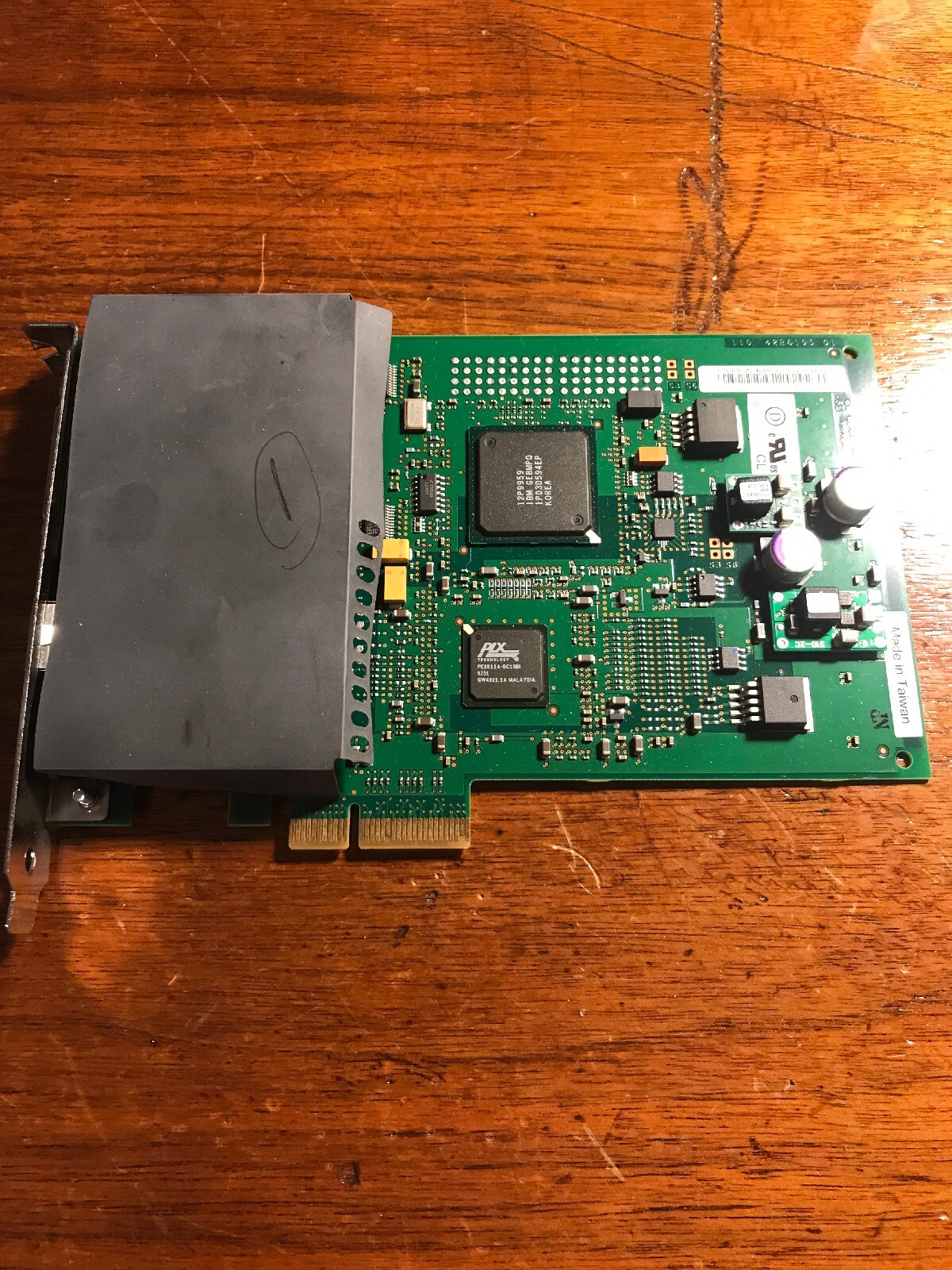 IBM 576C 42R8192YL12W814909A PCIe 2 Line WAN With Modem
