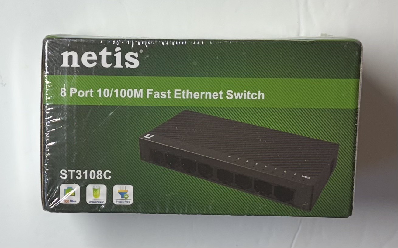 Netis ST3108C 8-Port 10/100Mbps Desktop Fast  Ethernet Switch