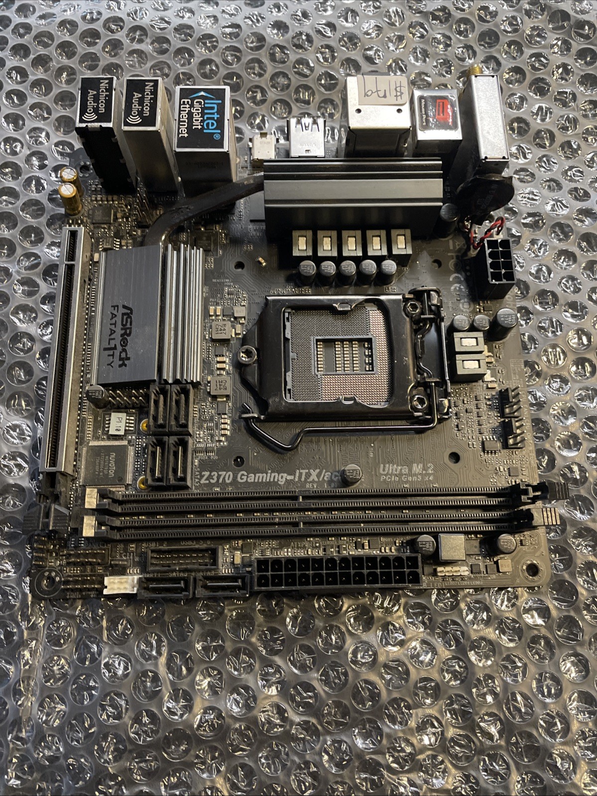 ASRock Z370i Z370 Gaming-ITX/ac LGA 1151 Intel Z370 Mini ITX Motherboard