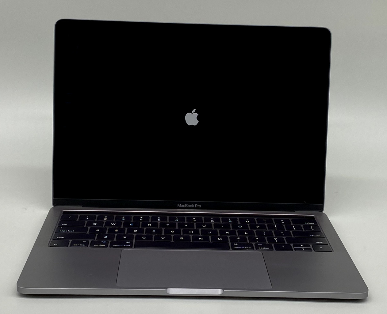 Apple MacBook Pro 2019 A2159 i5-8257U 1.4GHZ 8GB DDR3 128GB SSD Gray Fair/SEE D