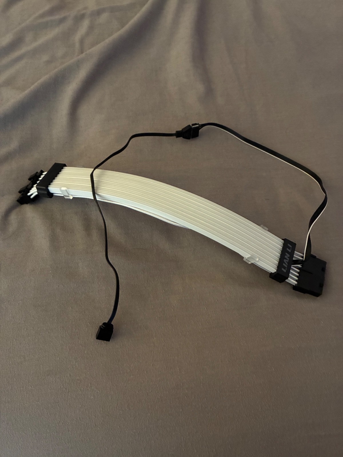 Lian Li Addressable RGB Strimer Dual 6+2 to 8 Pin