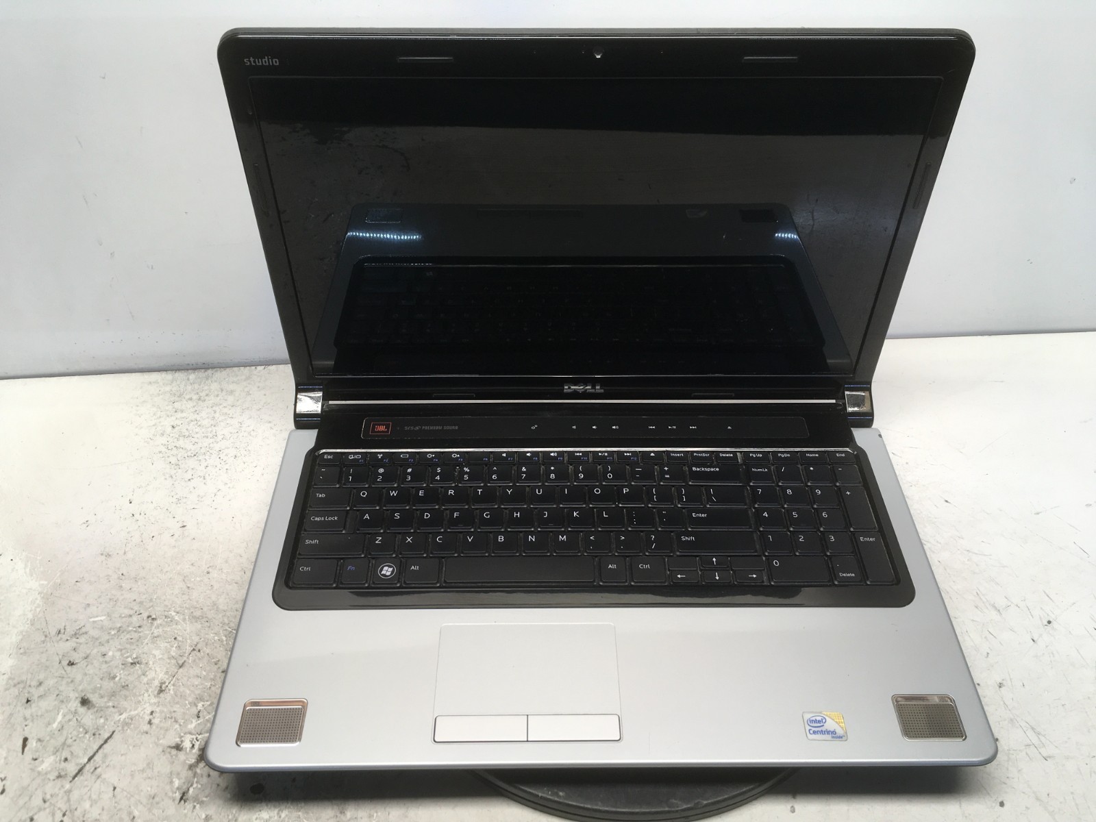 Dell Studio 1745 Intel Core 2 Duo T6600 2.2GHz 4 GB NO HDD No Batt