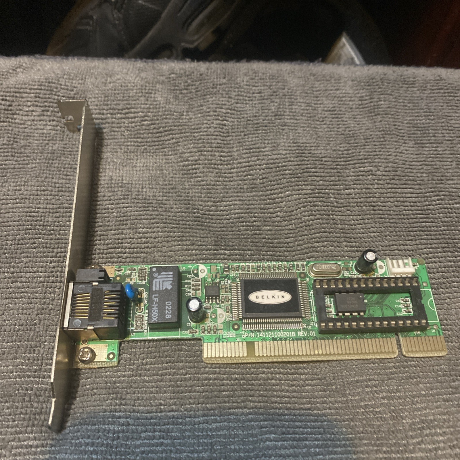 Belkin F5D5000v PCI Desktop Network Card 10/100 Ethernet Wired Adapter – NEW