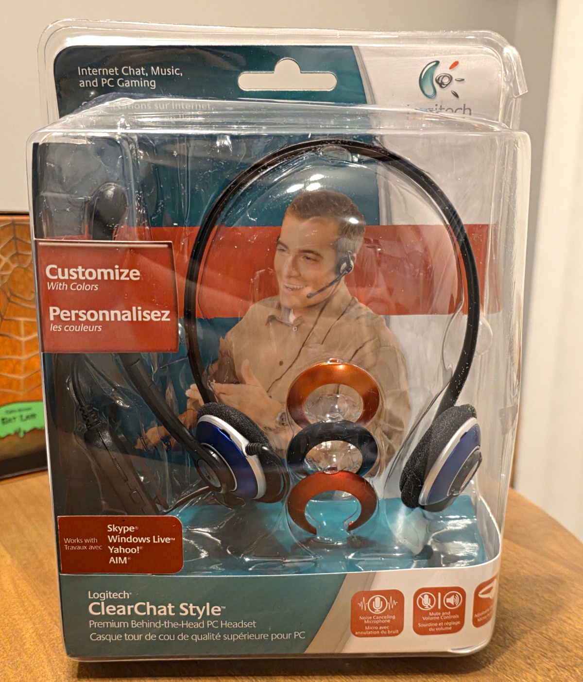 Brand New Logitech ClearChat Style Behind-the-Head PC Headset 3.5mm Boom Mic NC