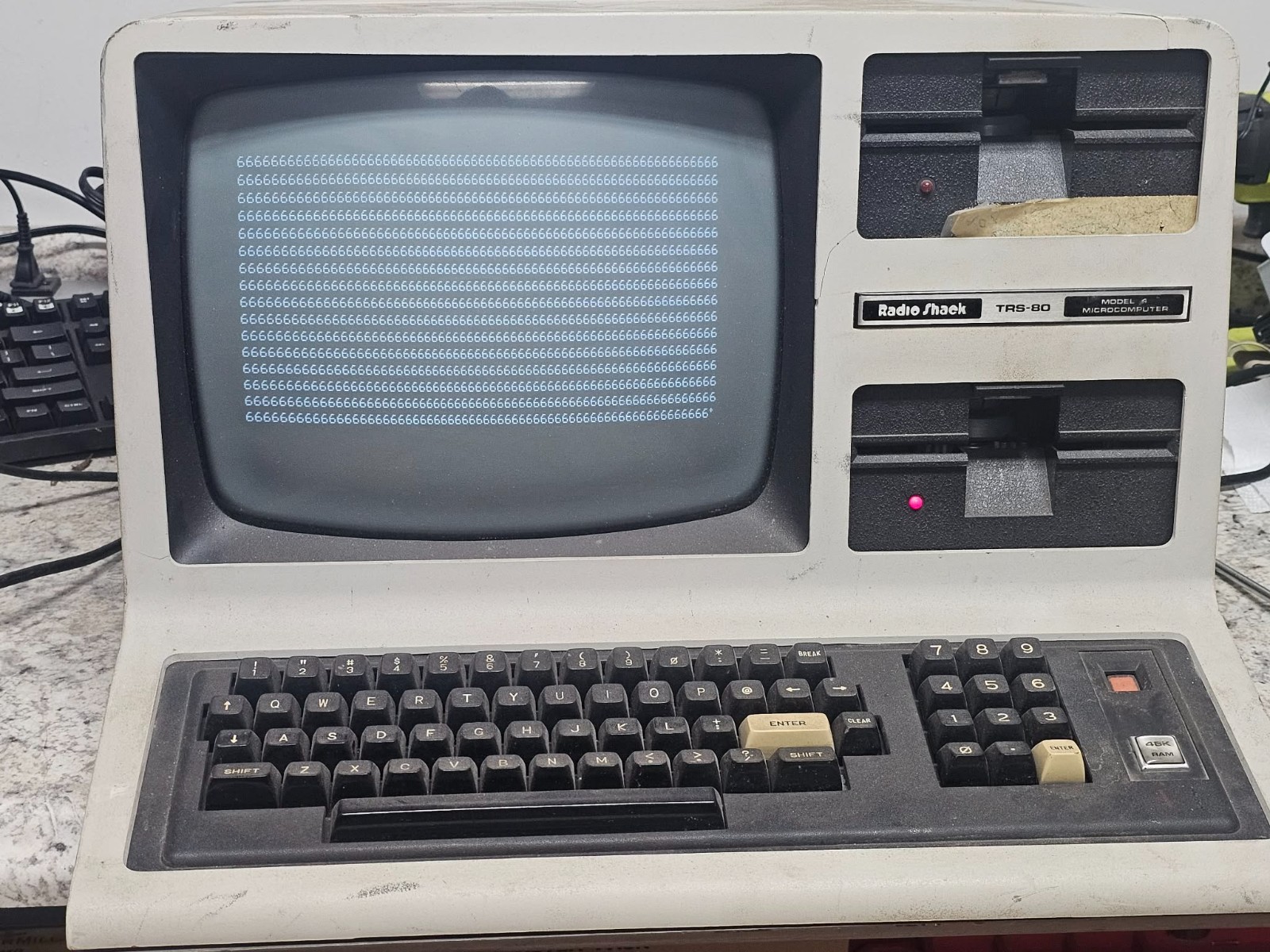 Vintage Retro Rare Early Serial# 893 Radio Shack Trs-80 Model 3 Powers Special