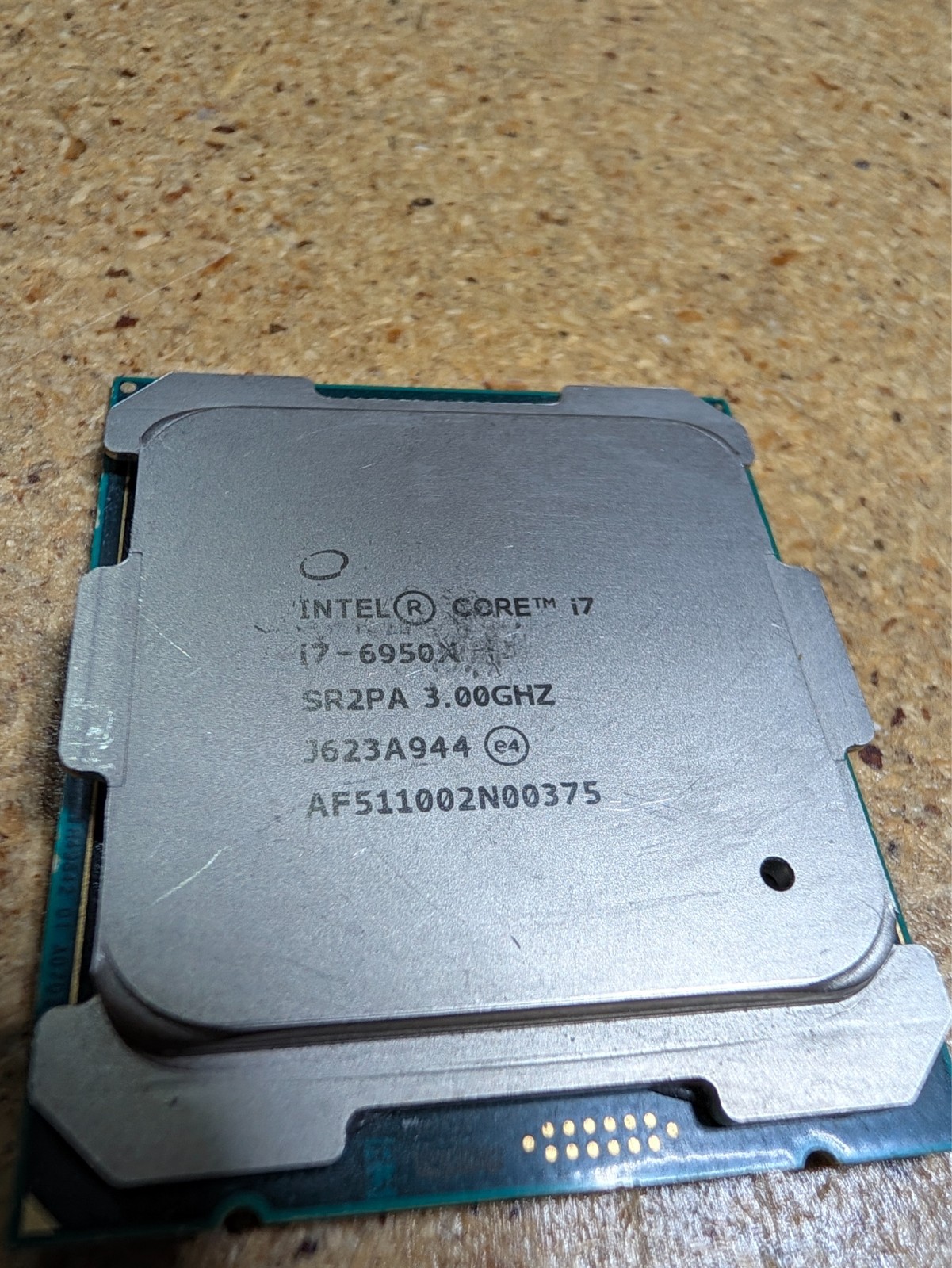Intel Core i7-6950X Extreme Edition 3.0G. Processor SR2PA 10 Core CPU as-is
