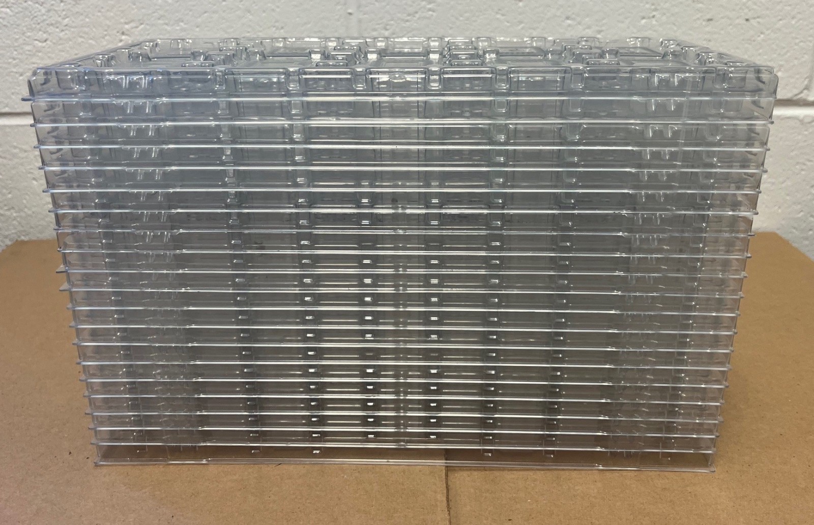 Lot of 20x CPU trays for Socket LGA2011 Intel Xeon E7 E5 v2 v3 (52.5mm x 45m)