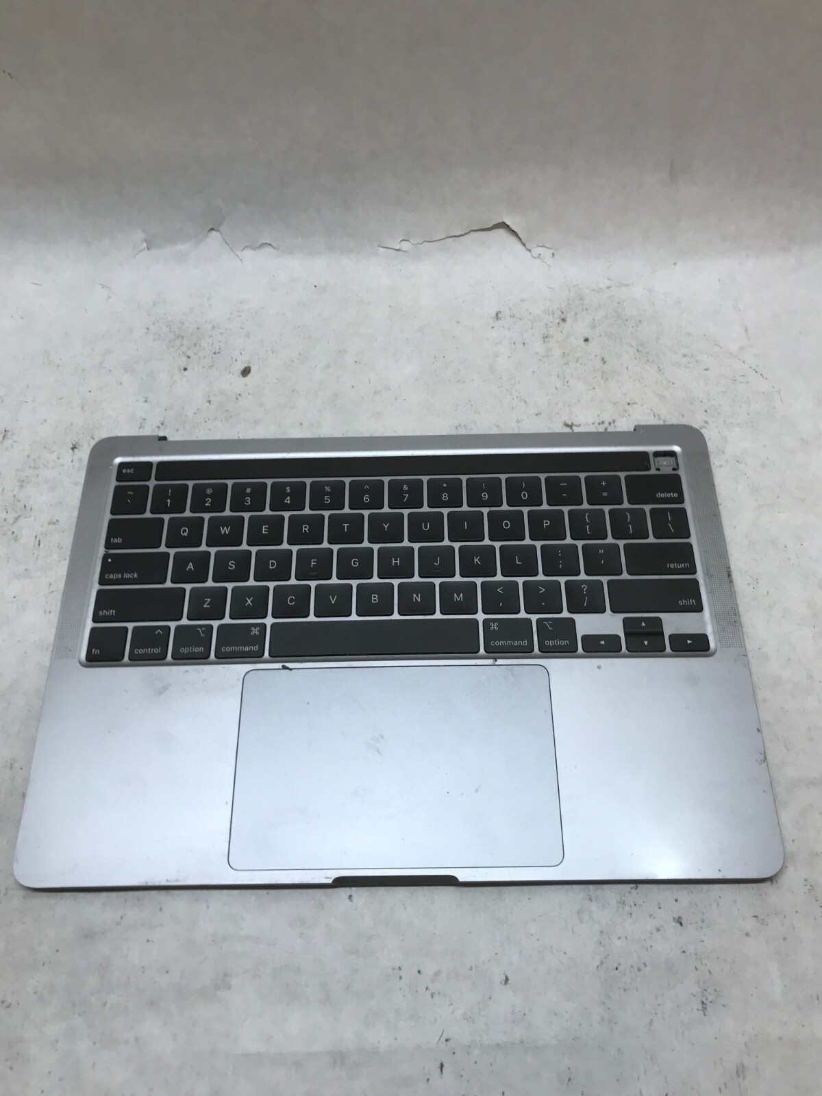 Apple MacBook Pro Touch/2019 A2159 Palmrest NO MOTHERBOARD For Parts/Repair - DW