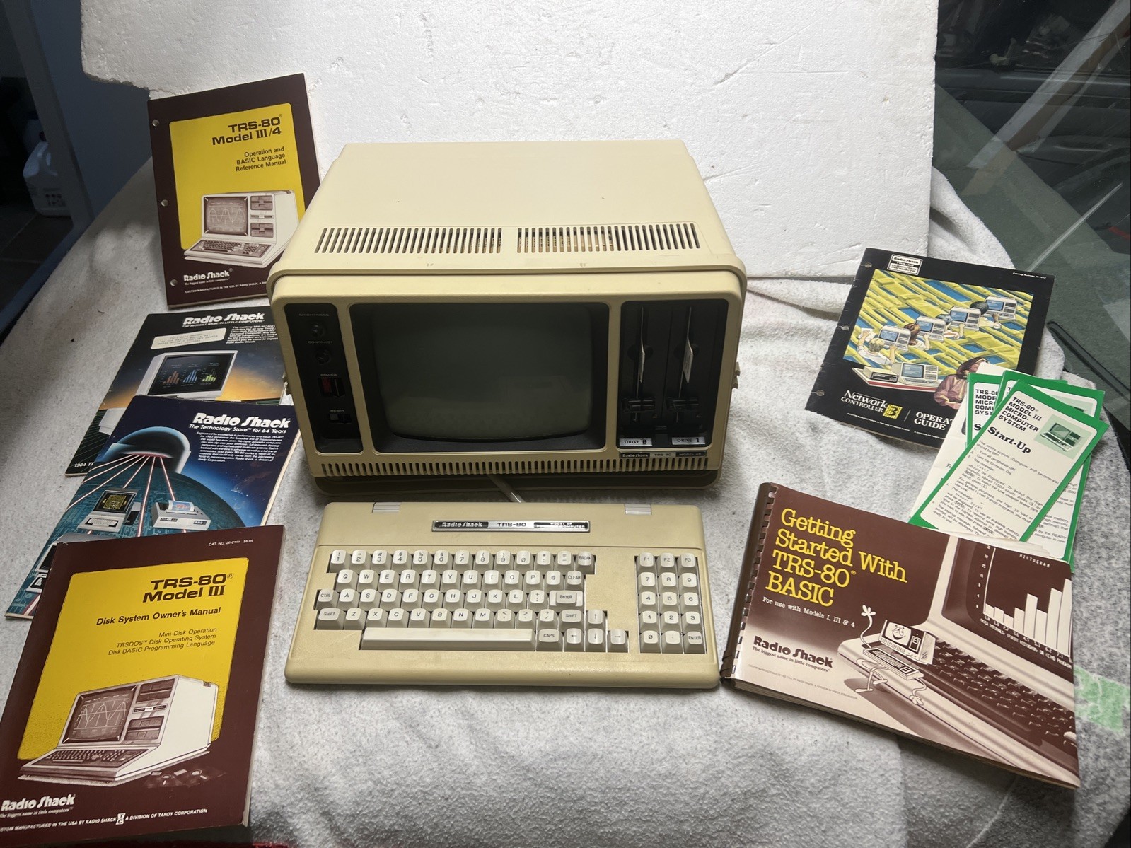 Radio Shack TRS-80 Model 4P Computer W Extras - Powers On- For Parts READ