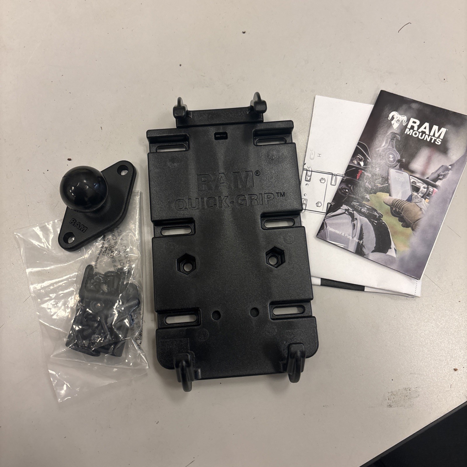 RAM-HOL-PD4-238AU  RAM Quick-Grip XL Phone Holder with Ball...