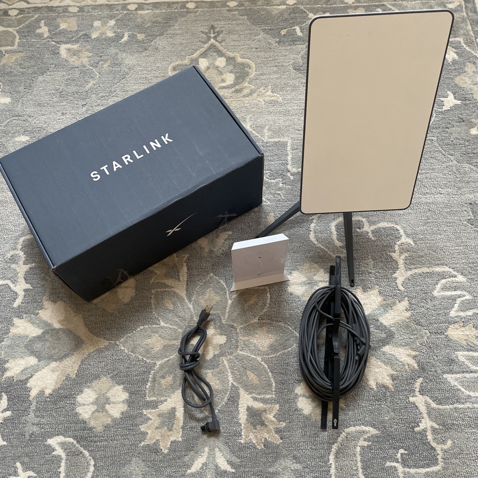 Starlink V2 Satellite Dish Kit with Router - UTA-212 & UTR-211