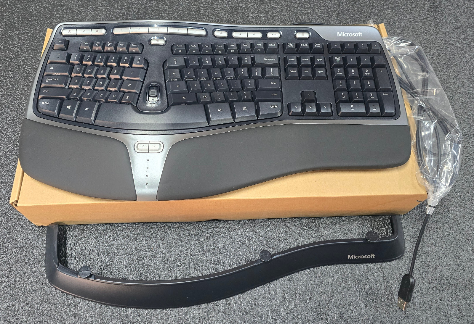 Microsoft Natural Ergonomic 4000 Wired Keyboard Model 1048 Black