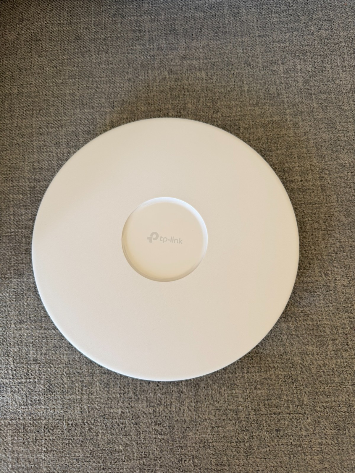 TP-LINK EAP670 AX5400 WiFi 6 Ceiling Mount PoE+ Wireless Access Point - White