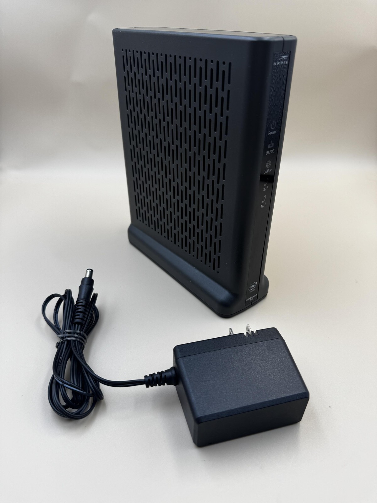 ARRIS (T25) - Cable Modem - Fast DOCSIS 3.1 Gigabit Cable Modem *Lights Dim