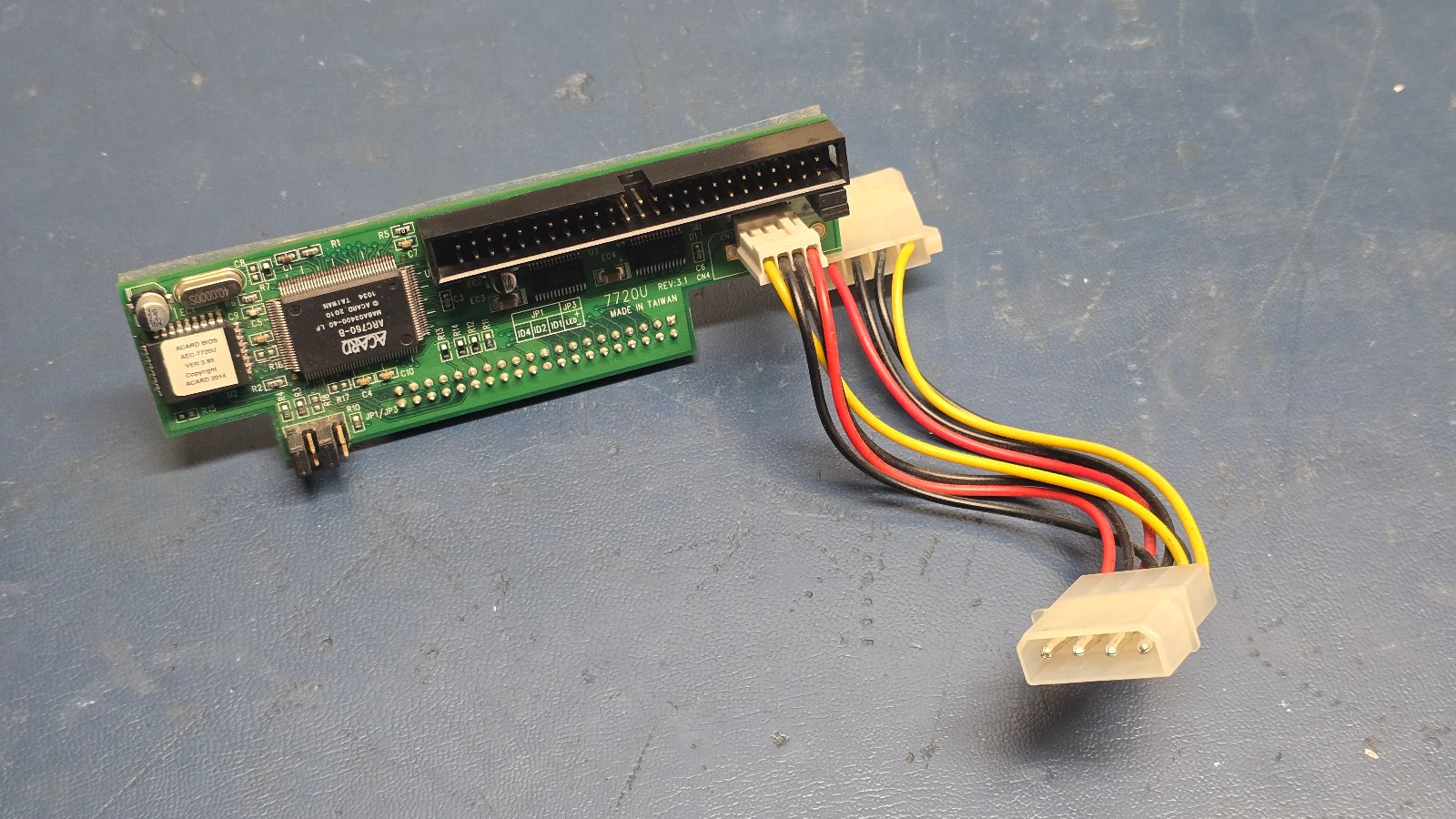 ACARD AEC-7720U SCSI to IDE ADAPTER