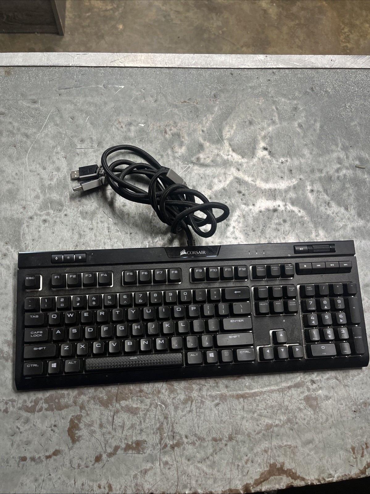 Corsair Strafe RGB Mechanical Gaming Keyboard RGP0035