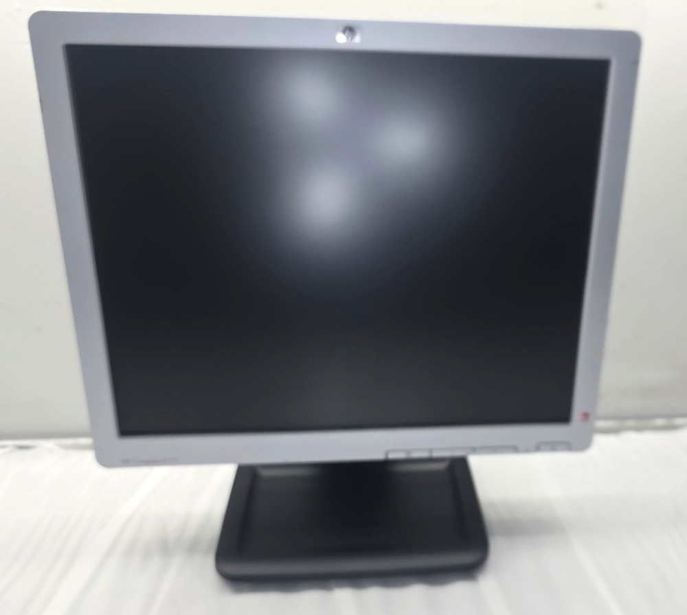 Computer Monitor HP Compaq LE1711 17" 574723-001 575201-001 Upstairs