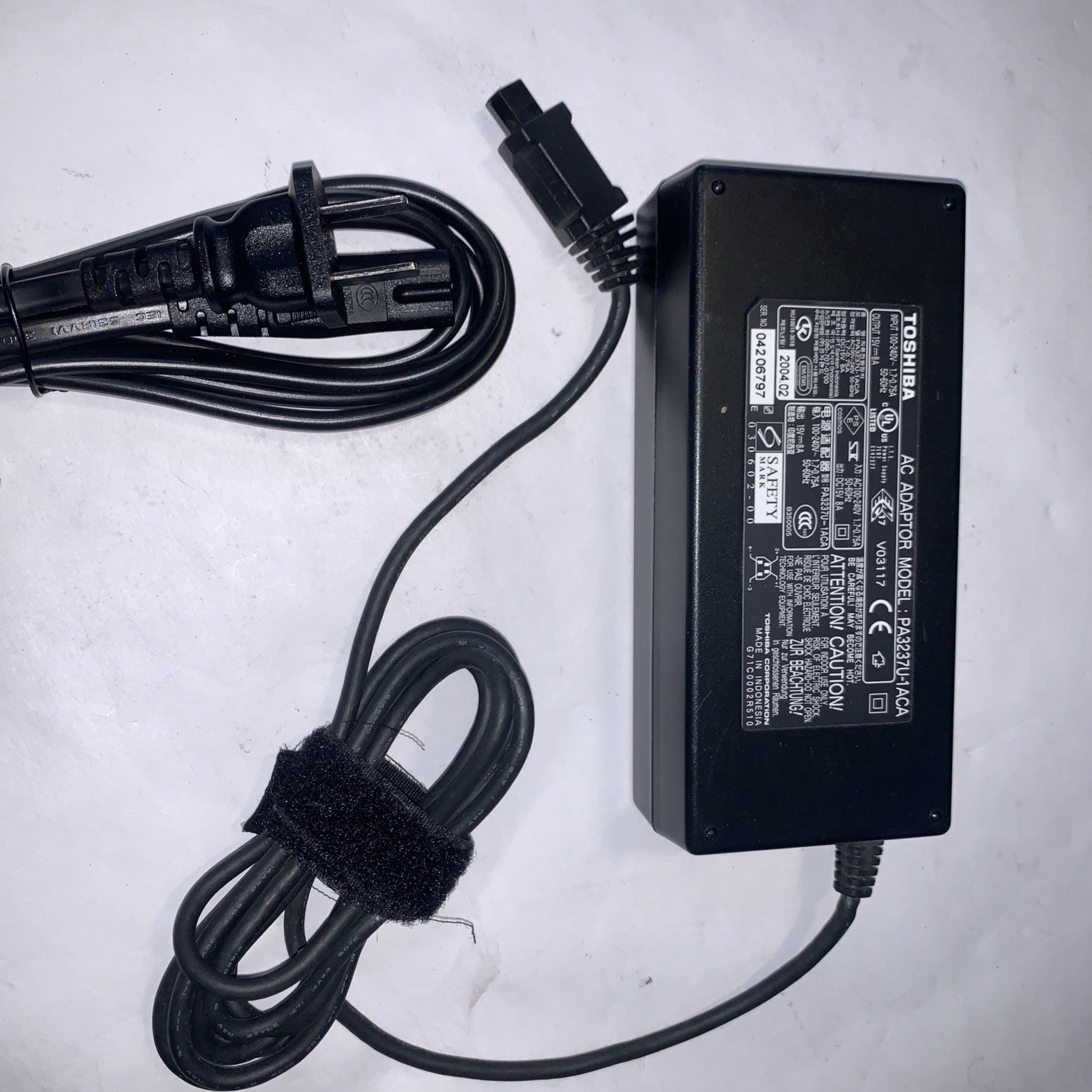 Genuine Toshiba Power Adapter Plug 4 Pin PA3237U-1ACA 15V 8A