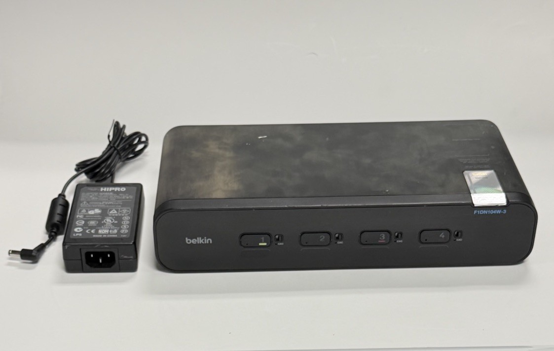 Belkin Advanced Secure F1DN104W-3 4-Port DisplayPort Dual Audio KVM Switch