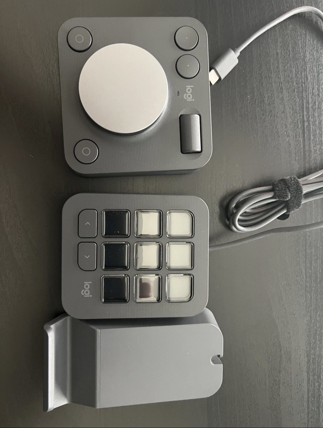 Logitech MX Creative Console Wired Keypad & Dial Controller Compact Black/Gray