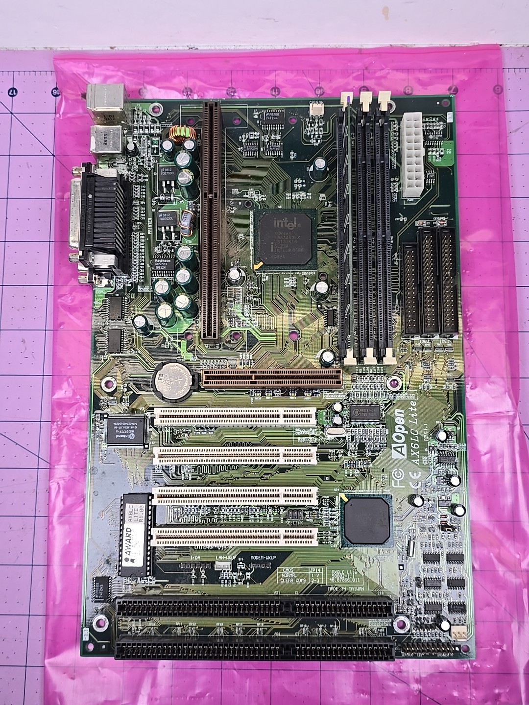 Retro Gaming AOpen AX6LC Lite Motherboard Slot 1 ATX w/ 64mb RAM - ISA AGP
