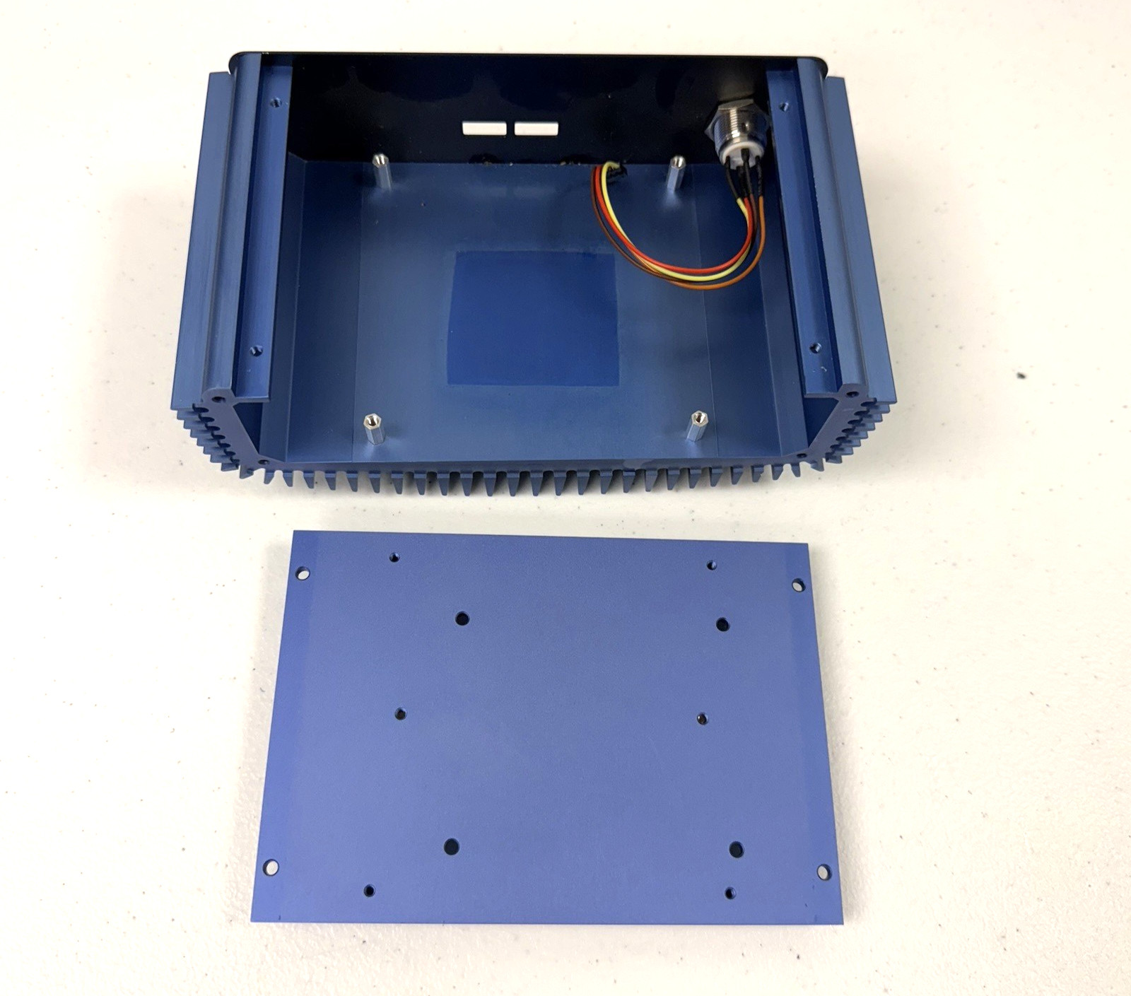 Simply NUC NUC7i7DNFE Mini PC Only Case