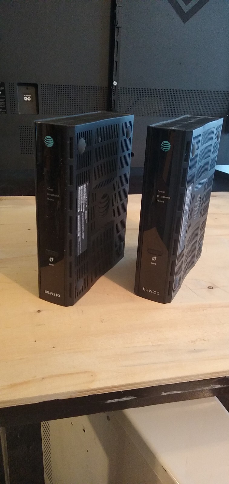 2 Each AT&T Arris BGW210-700 Broadband Gateway WiFi Modem Router
